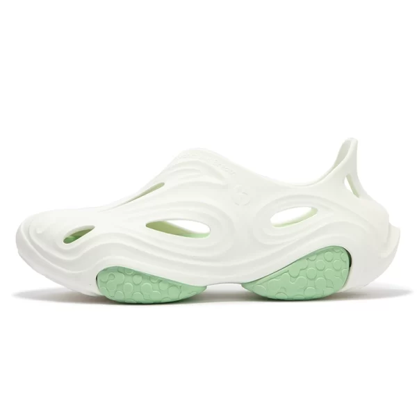 Men's Hole Shoes – Wading Breathable Sandals with Soft Sole for Beach Sports